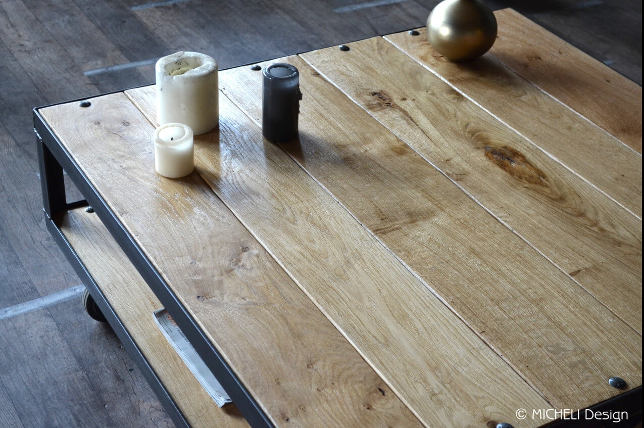 Table basse industrielle sur roulettes en bois et métal - 8828
